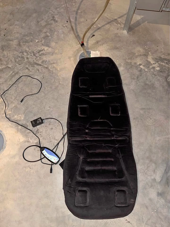 Massage seat (New)