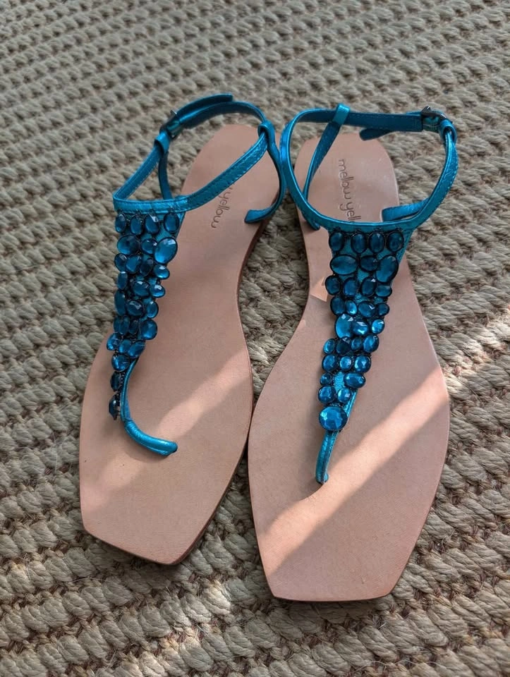 NEW Mellow Yellow Turquoise Gemstone Leather Sandals - US7.5 - photo 2