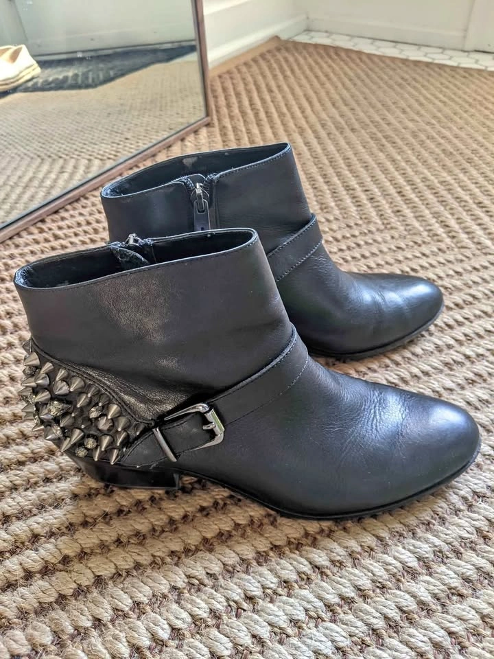 Sam Edelman Spike Booties - Sz 7