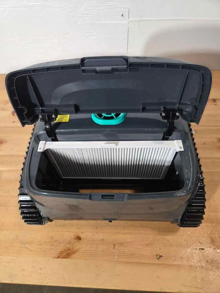 WYBOT C2 Cordless Pool Vacuum Robot - photo 3