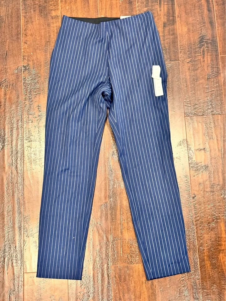 Brand New Women’s Navy Pinstripe Dress Pants – Size 2 – $18