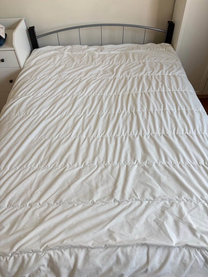 light warm blanket / comforter - full/ queen - Ikea SMÅSPORRE