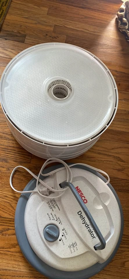 Food and jerky dehydrator - photo 2