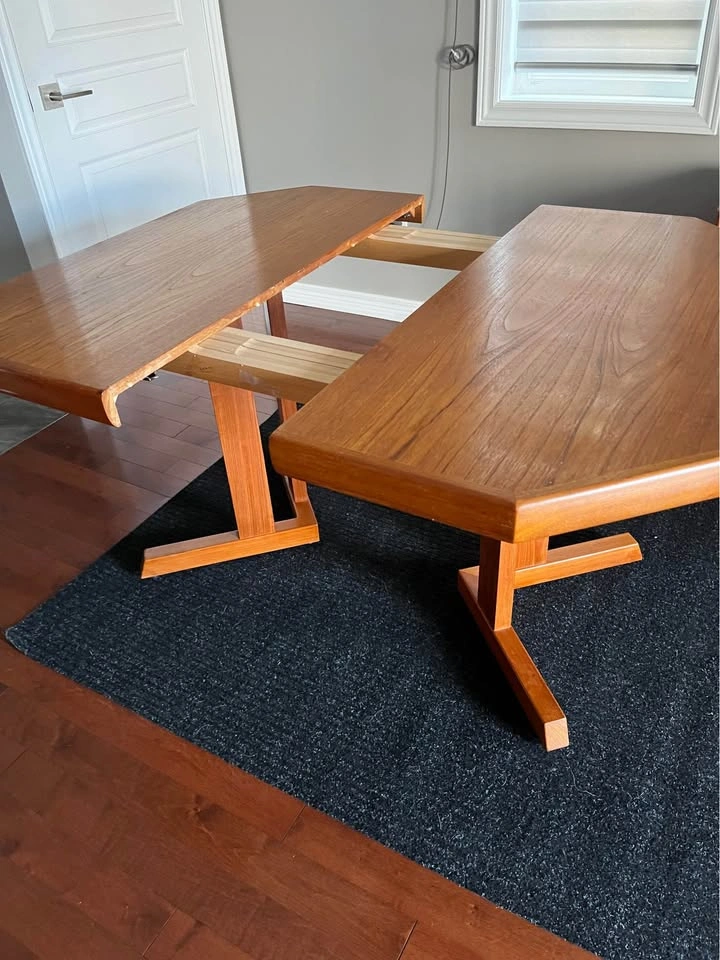 Mid-Century Modern Teak Extendable Dining Table - photo 3
