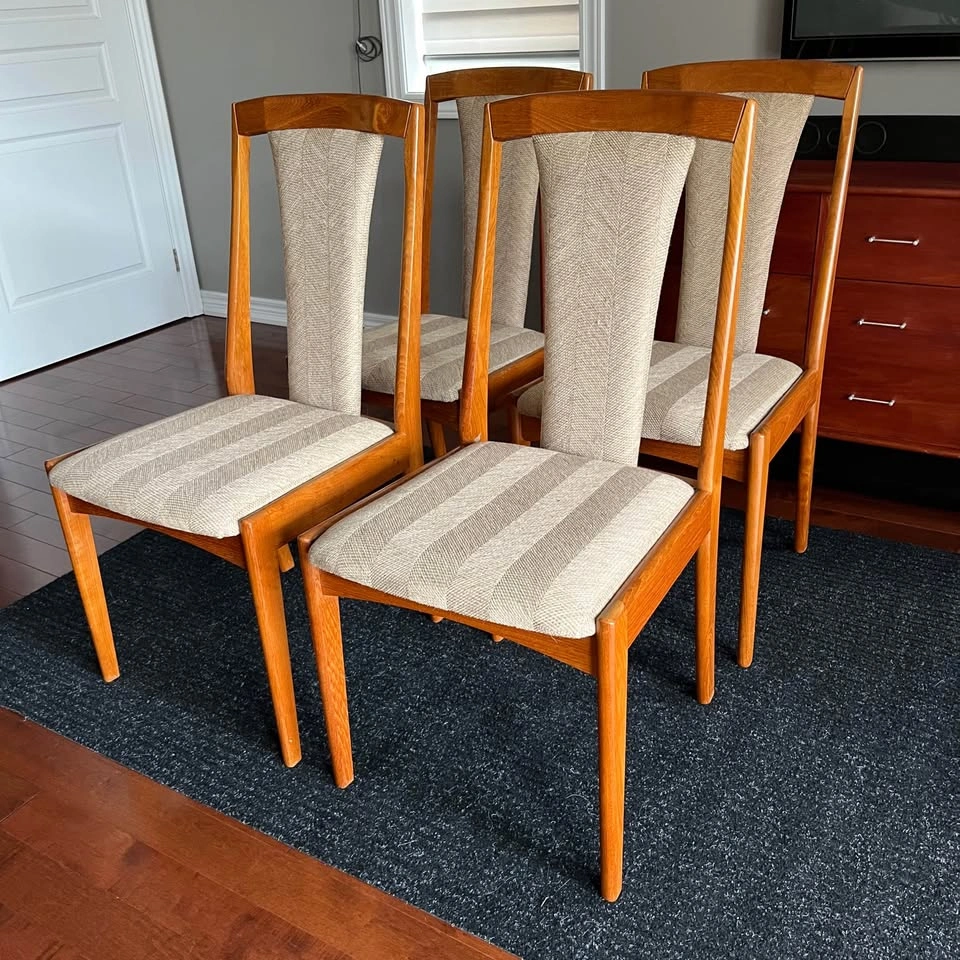 8 Mid-Century Modern Teak Dining Chairs by Nordic Furniture - photo 4