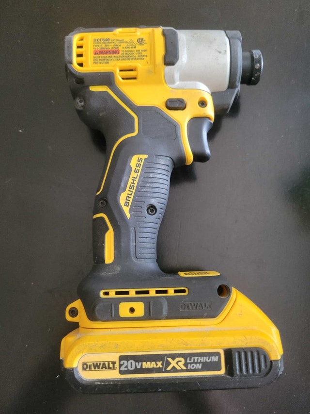 DeWalt DCF840 20V Max Brushless Impact Driver - photo 2