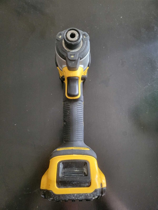 DeWalt DCF840 20V Max Brushless Impact Driver - photo 4