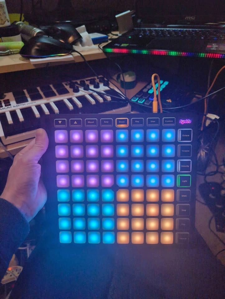 Synido 8 x 8 drum pad Midi Controller
