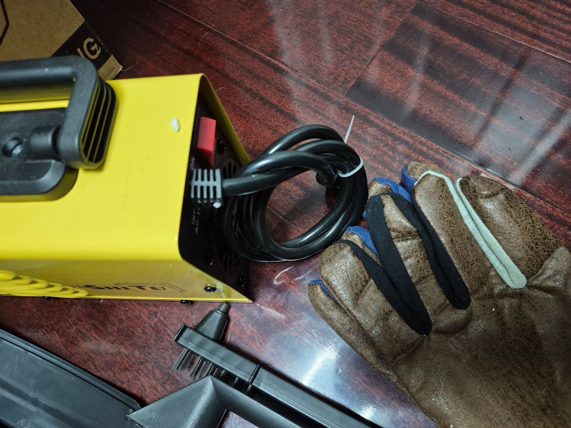 Welder - photo 4
