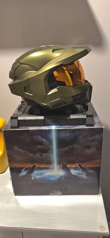 Halo Master Chief Helmet Replica