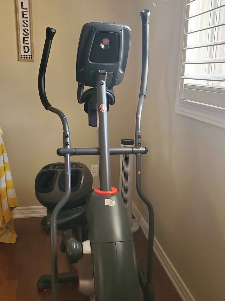 Schwinn 430 Elliptical Machine - photo 3