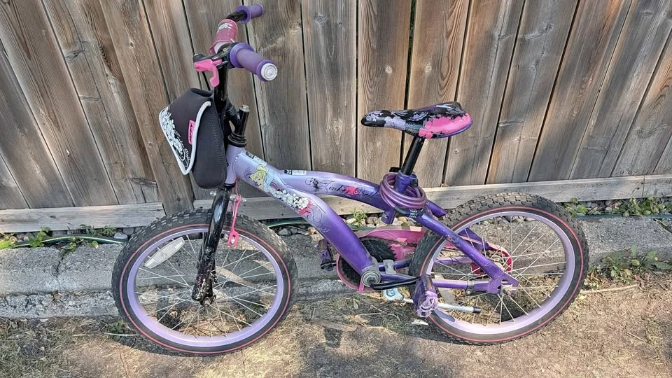Kids purple and pink bike