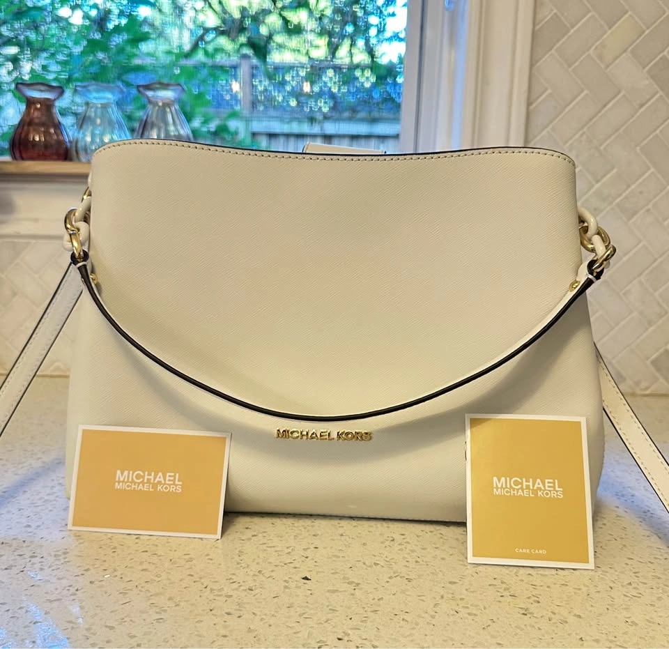Michael Kors White Saffiano Leather Tote NWOT - photo 3
