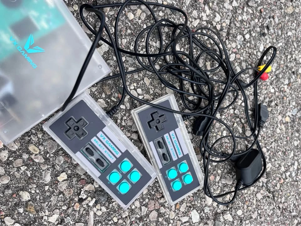 OLD SCHOOL VIDEO GAME UNIT - photo 3