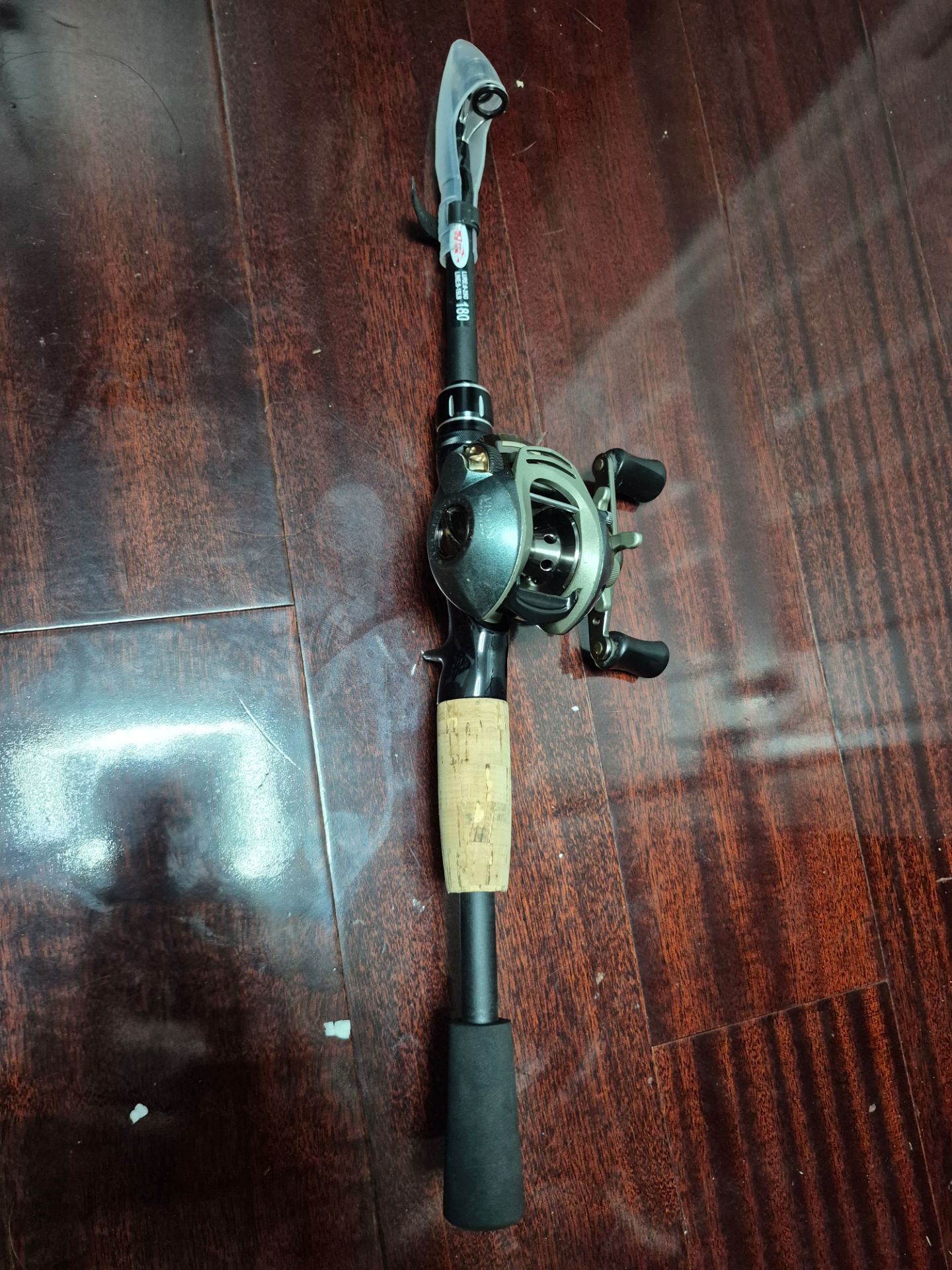 Retractable travel fishing rod and reel combo