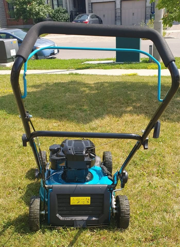 Yardworks 163cc Briggs & Stratton Gas Lawn Mower – 3-in-1 - photo 3