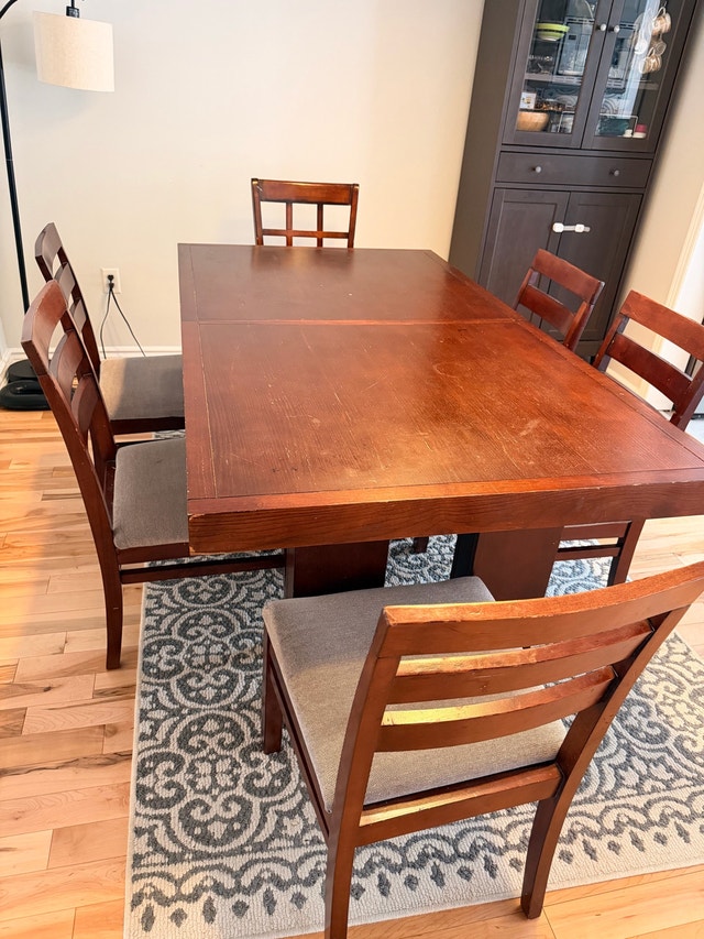 Solid Dark wood Dining Table with extendable leaf and 5 chairs