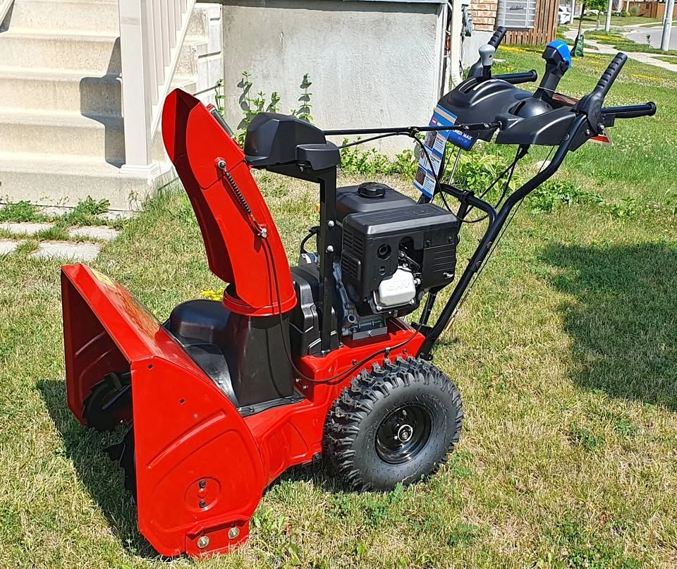 Toro Power Max 824 OE 24" 252cc 2-Stage Gas Snowblower