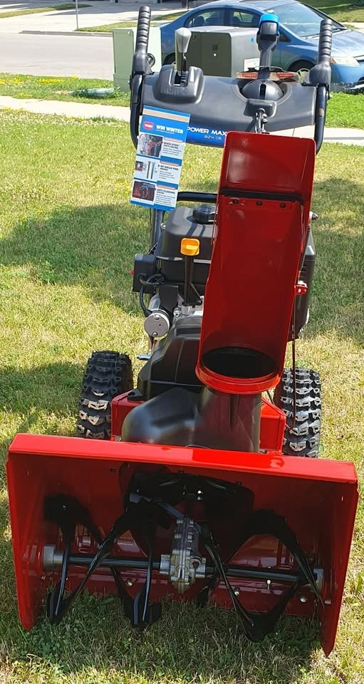 Toro Power Max 824 OE 24" 252cc 2-Stage Gas Snowblower - photo 2