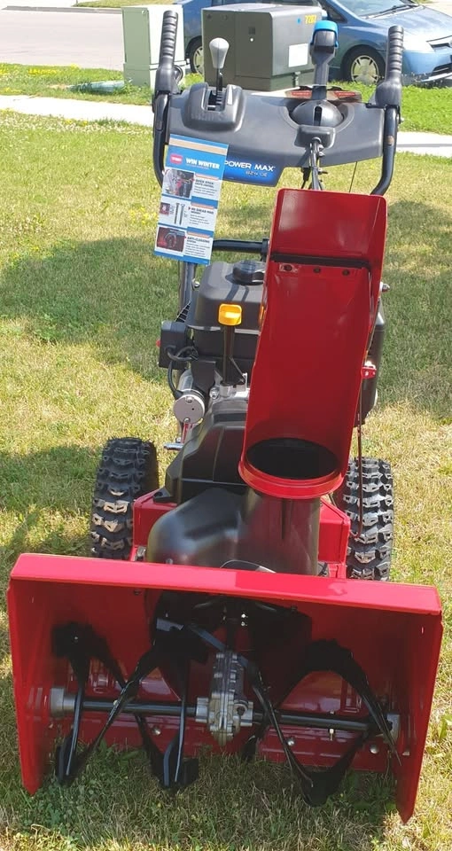 Toro Power Max 824 OE 24" 252cc 2-Stage Gas Snowblower - photo 3