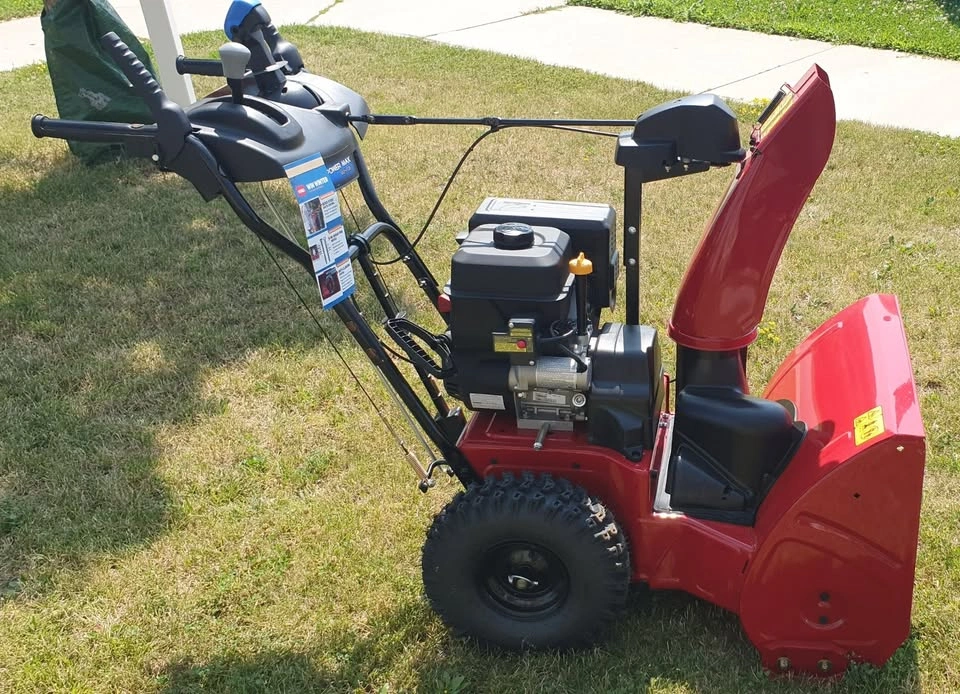 Toro Power Max 824 OE 24" 252cc 2-Stage Gas Snowblower - photo 4