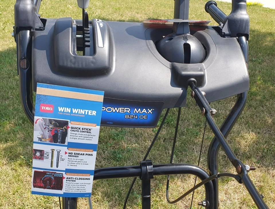 Toro Power Max 824 OE 24" 252cc 2-Stage Gas Snowblower - photo 5