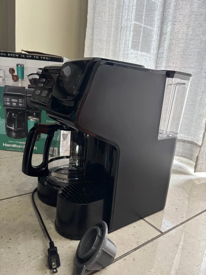 Hamilton Beach FlexBrew Trio 3-Way Coffee Maker - Used Once - photo 5