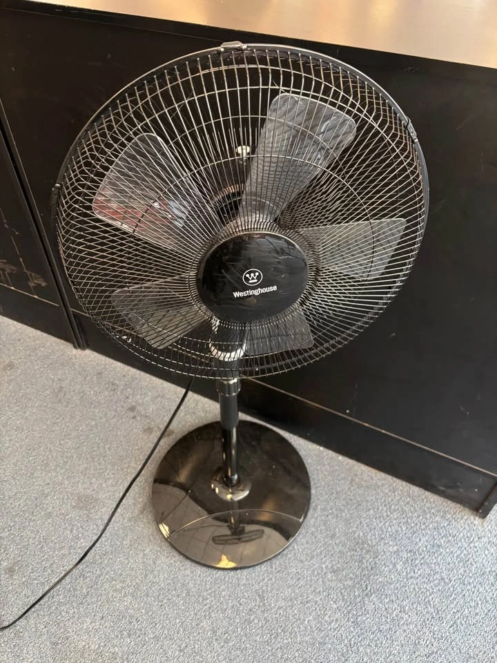 Brand New Westinghouse 16” Pedestal Fan – Opened Only for Testin