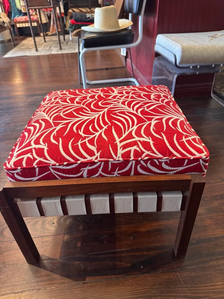 Modern Woven Leather Ottoman Bench with Red Cushion - photo 2