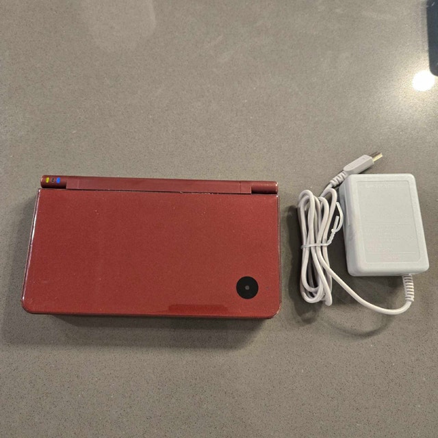 Nintendo DSi xl