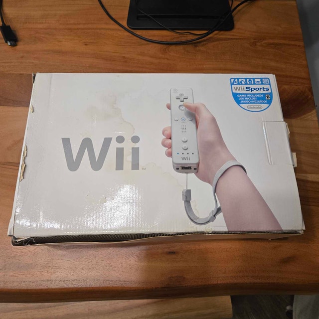 Nintendo Wii Console - photo 3