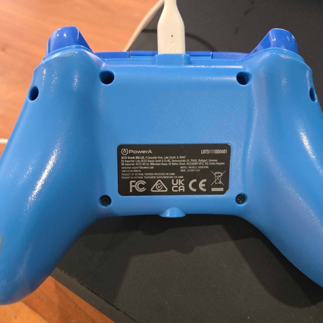 Microsoft Xbox One Console with PowerA Controller - photo 3