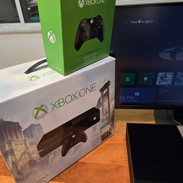Microsoft Xbox One Console Bundle - photo 3