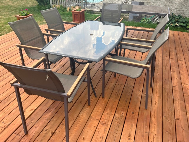 Patio table and chairs - photo 2