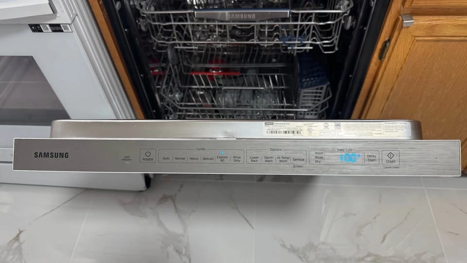 Samsung Dishwasher - photo 4