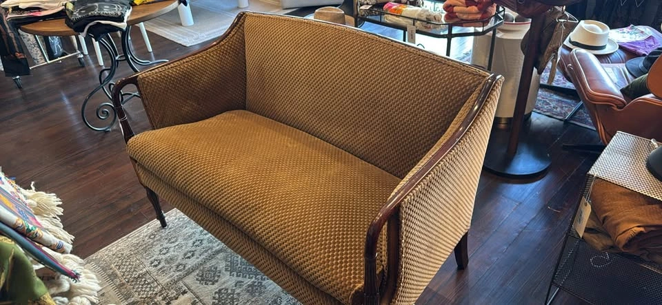 Elegant antique Edwardian mahogany settee - photo 4