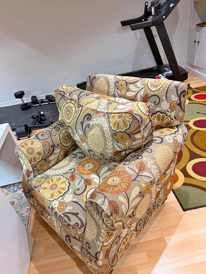 Single sofa seat