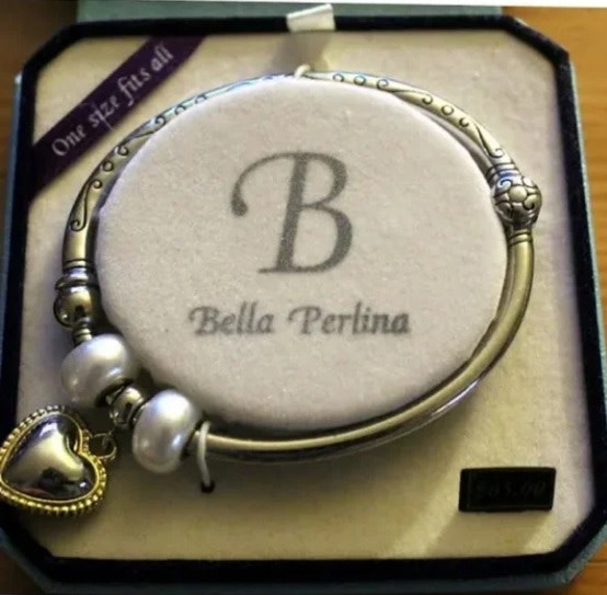 Bella Perlina Heart Charm Bangle Bracelet