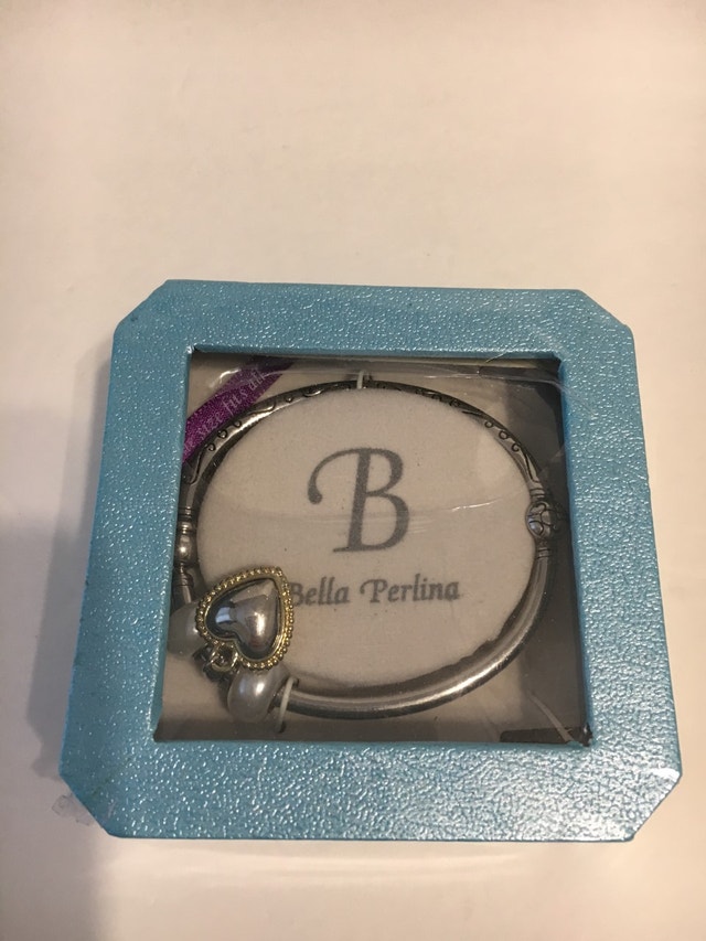 Bella Perlina Heart Charm Bangle Bracelet - photo 3