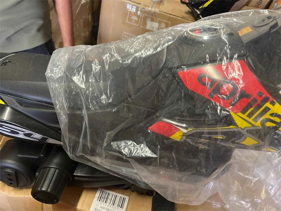 OLAKIDS Kids Motorcycle, Licensed Aprilia RX125 12V - photo 5