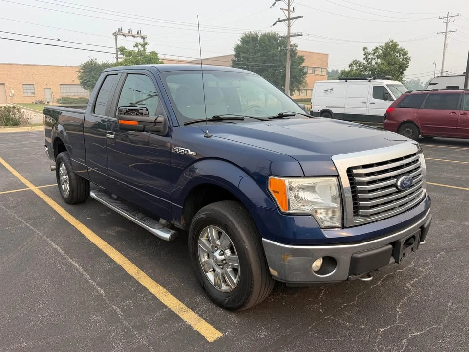 2011 Ford F-150 XLT Pickup 4D 5 1/2 ft - photo 4