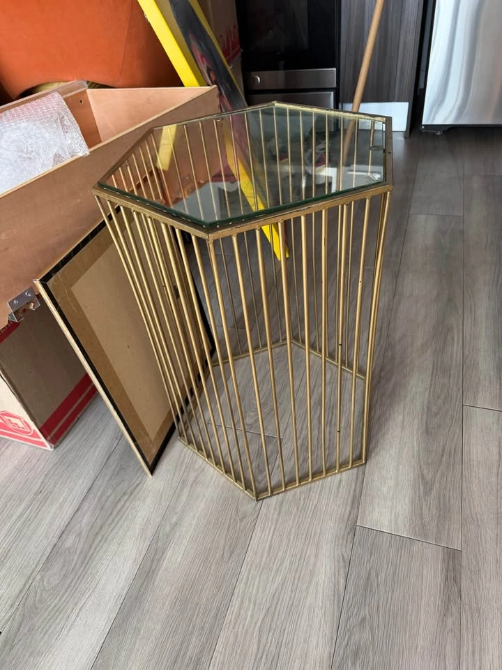 Gold end table - photo 3