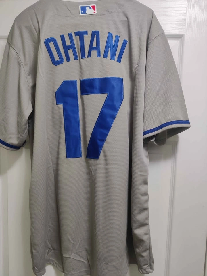 Dodgers Ohtani / Yamamoto jerseys - photo 5