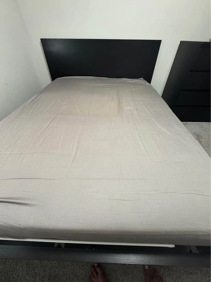 Queen size bed with storage and matching dresser - photo 2