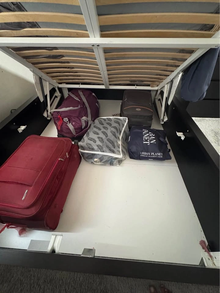 Queen size bed with storage and matching dresser - photo 5