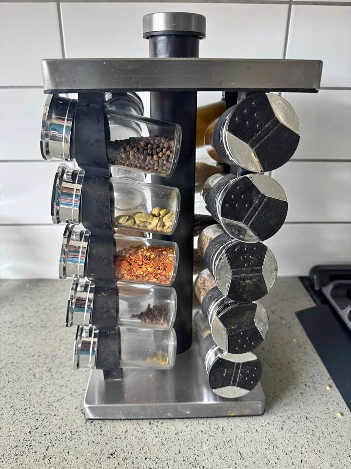 Spice rack