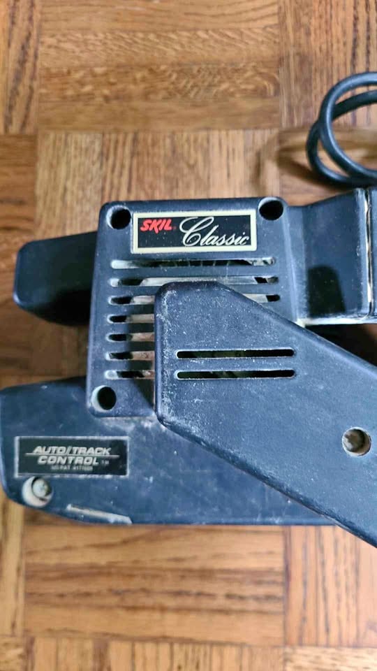 Belt sander (Skil)