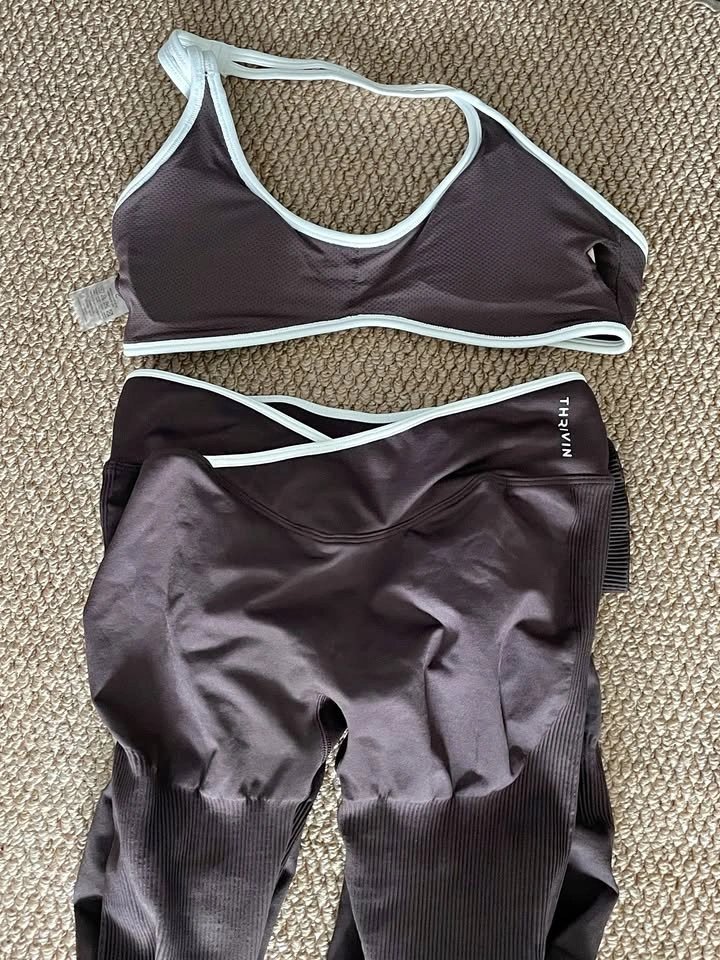 Thrivin Gym Work-out Leggings & Bra
