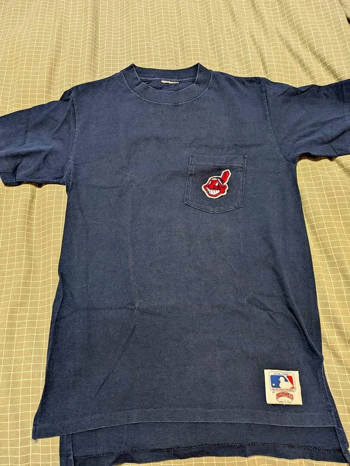 Vintage Cleveland Indians t-shirt