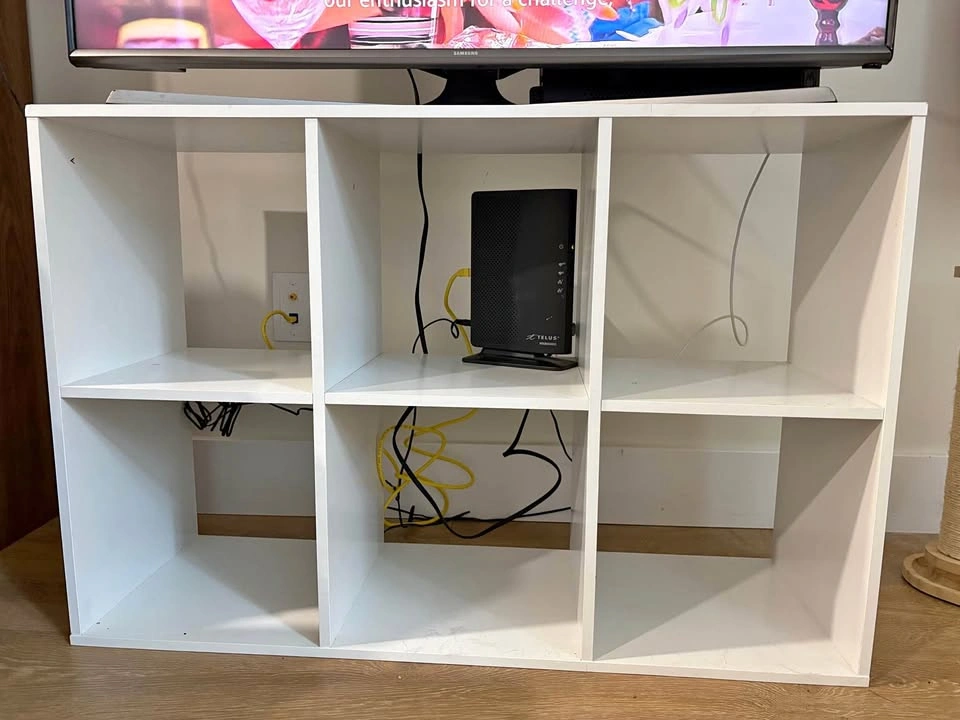 White cube shelf